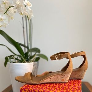 Tory Burch Savannah 45mm Wedge Sandal - ALMOST NEW